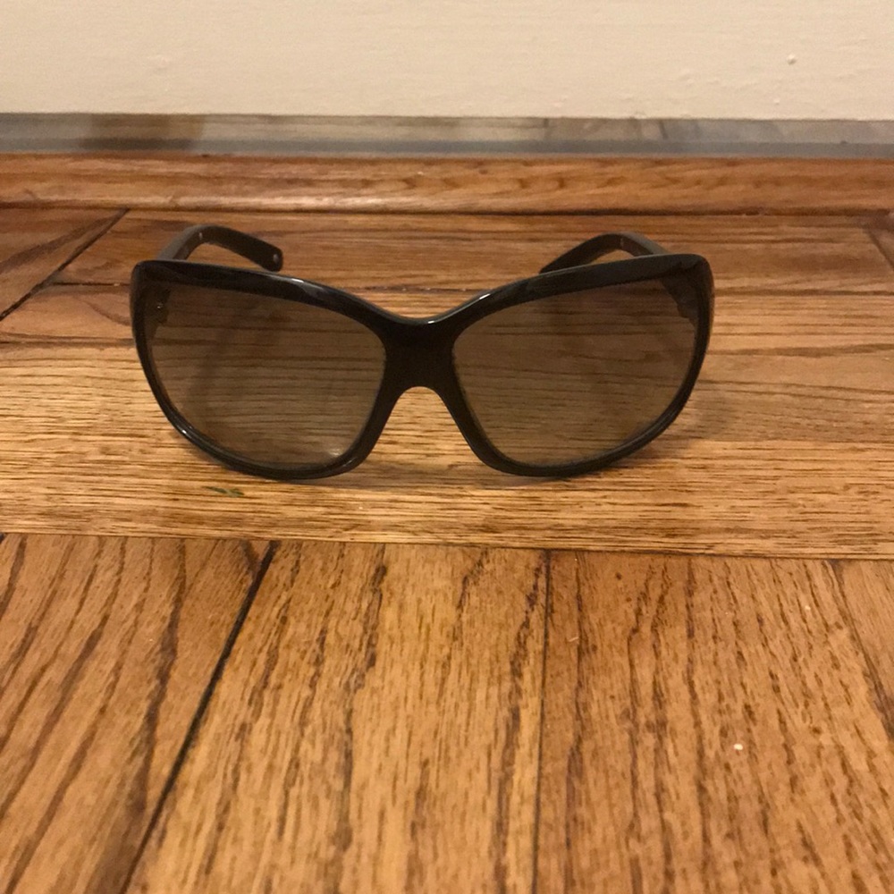 Prada Black sunglasses good condition
